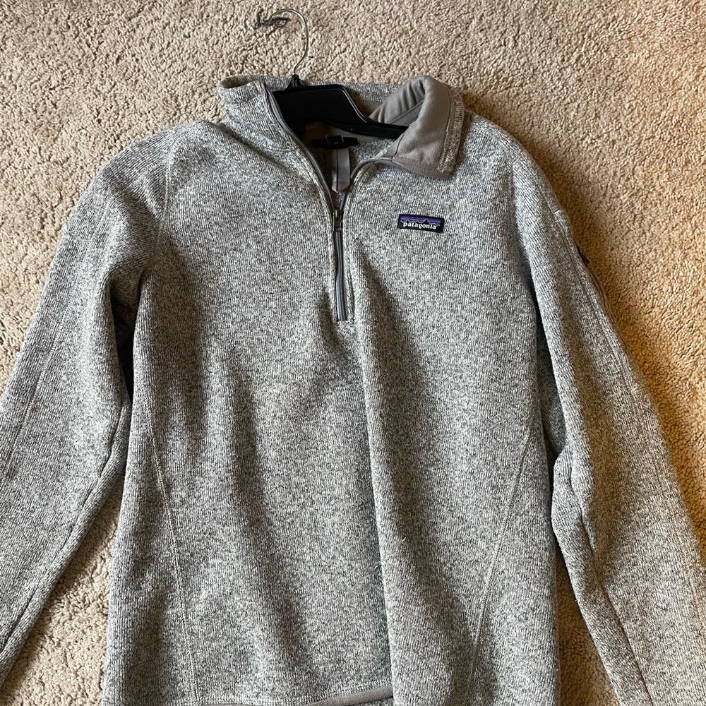 Patagonia quarter zip pull over jacket